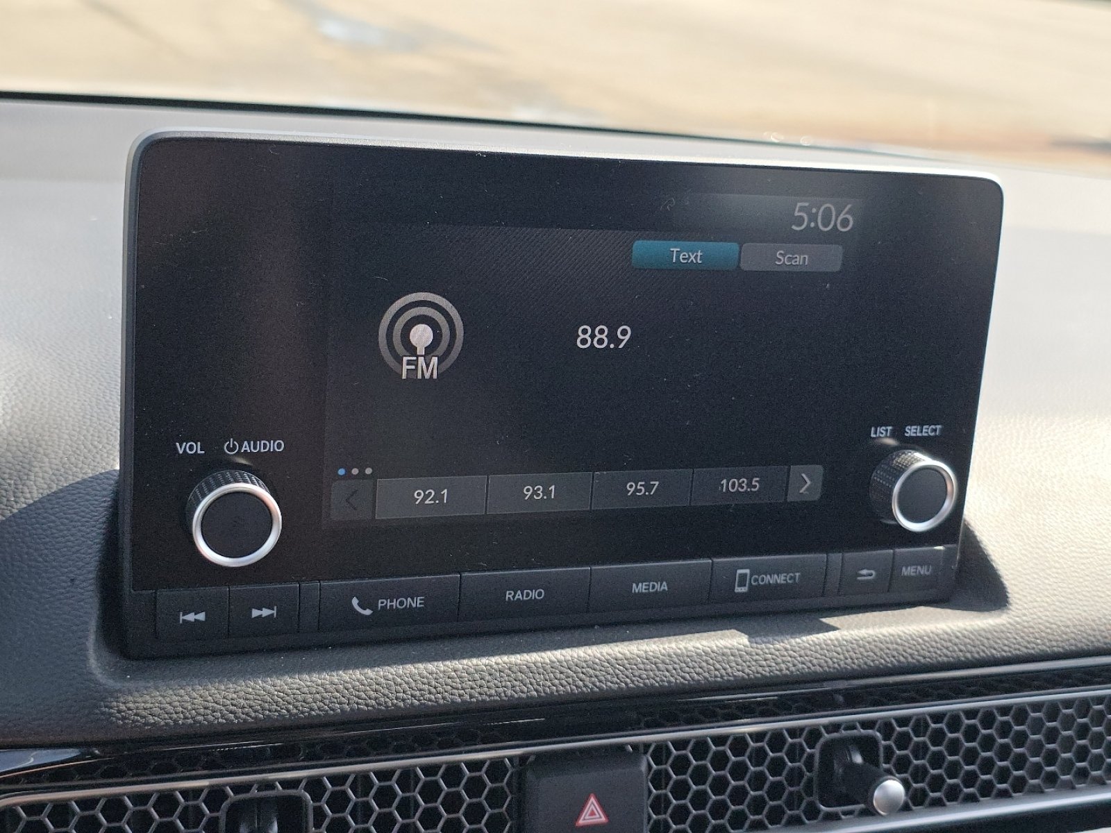 Used 2024 Honda Civic EX image 29