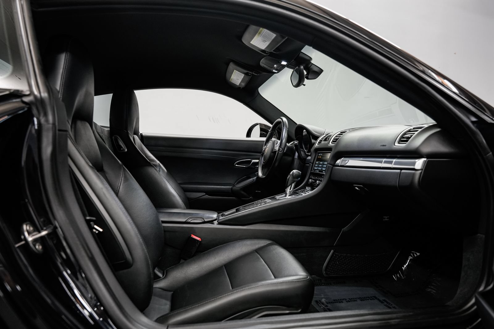 Used 2015 Porsche Cayman S RWD image 25