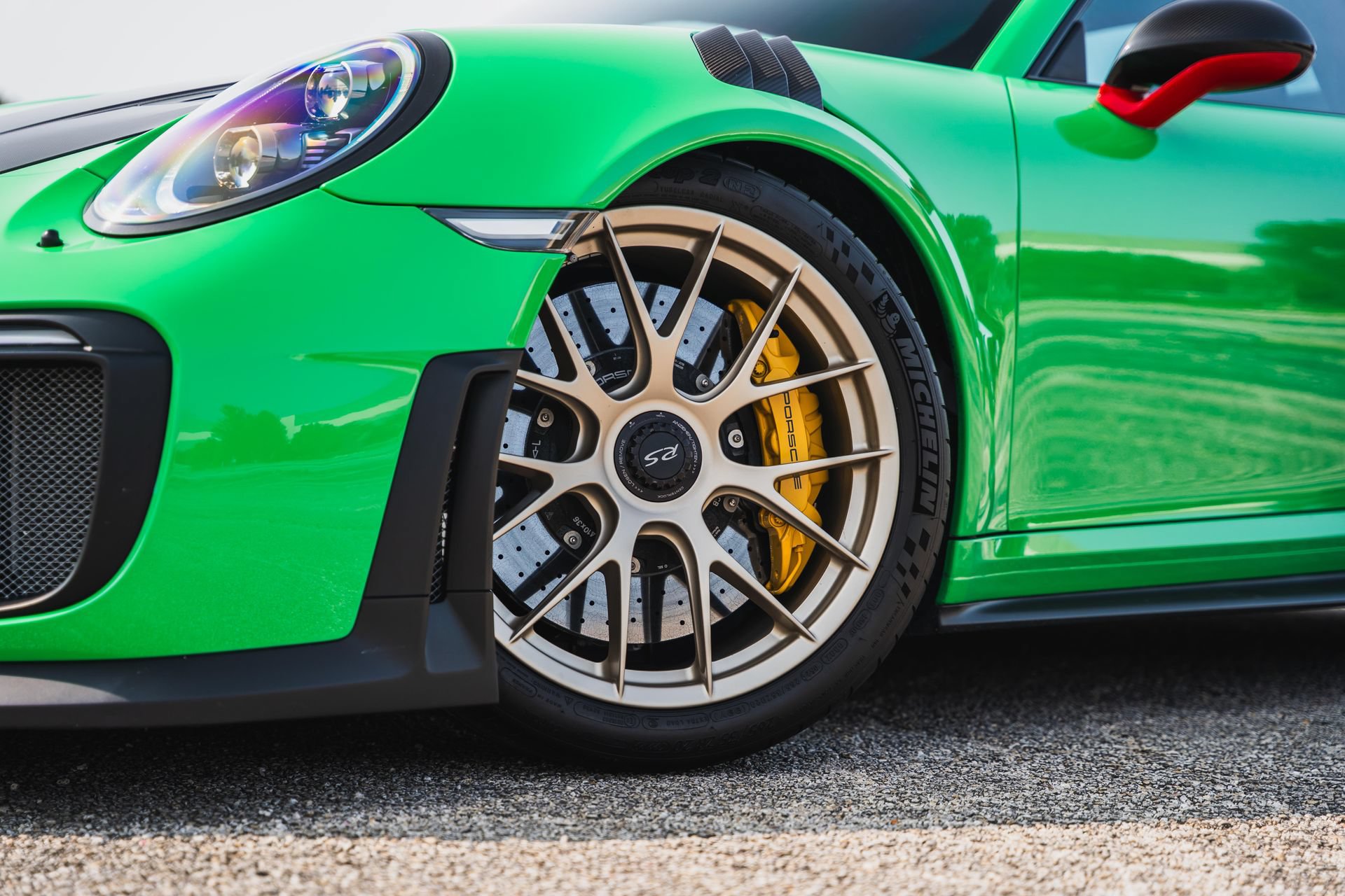 Used 2018 Porsche 911 GT2 RS RWD image 5