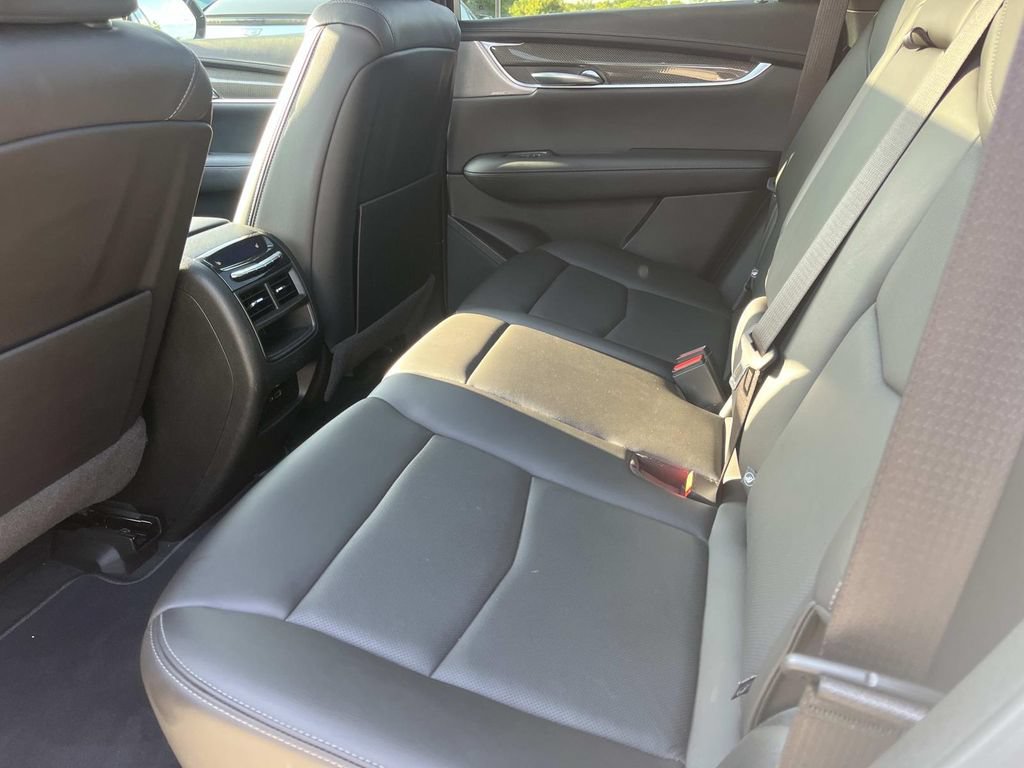 Used 2021 Cadillac XT5 Sportv w/ LPO, Floor Liner Package AWD/4WD image 20