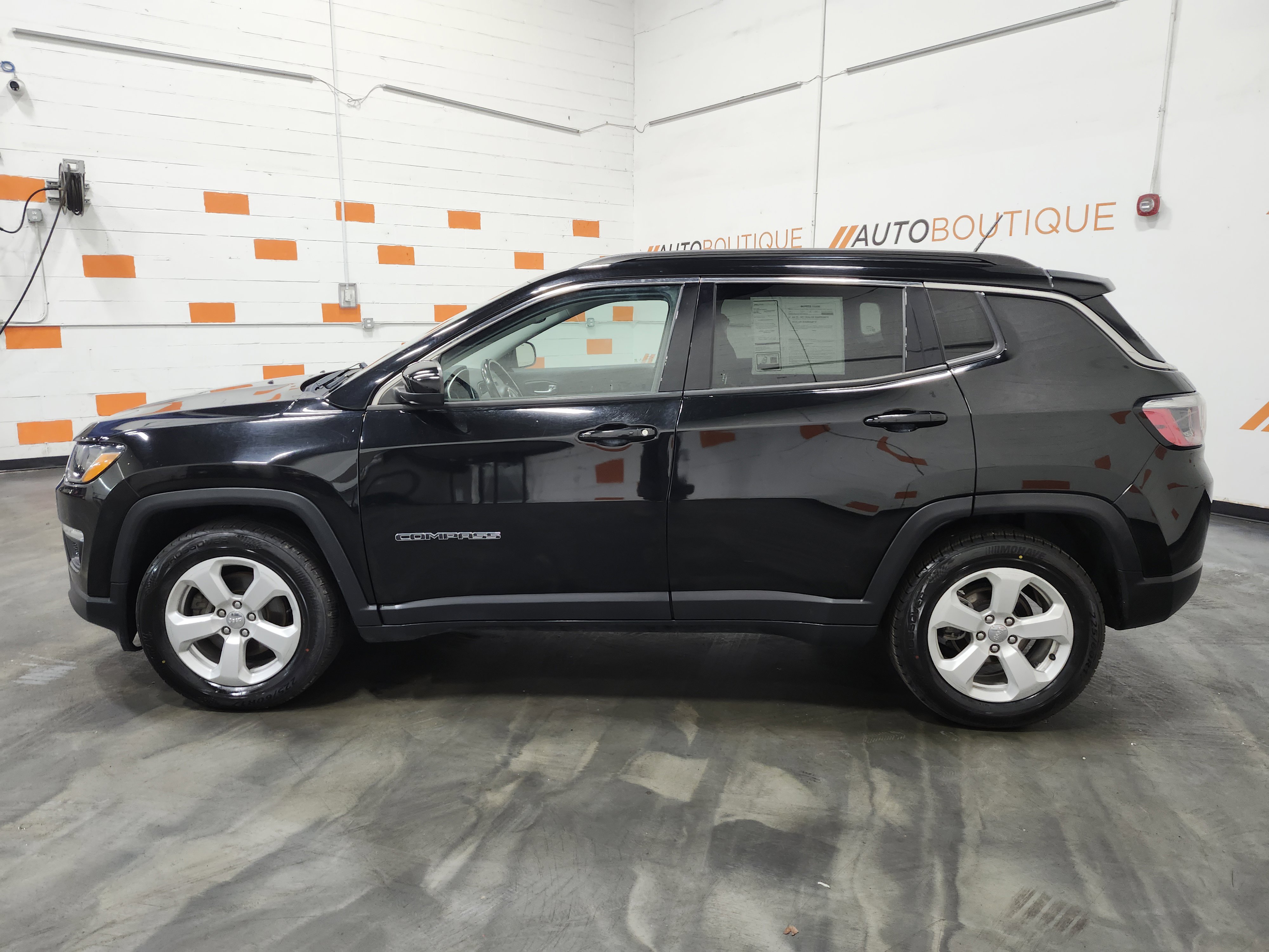 Used 2021 Jeep Compass Latitude w/ Convenience Group image 12