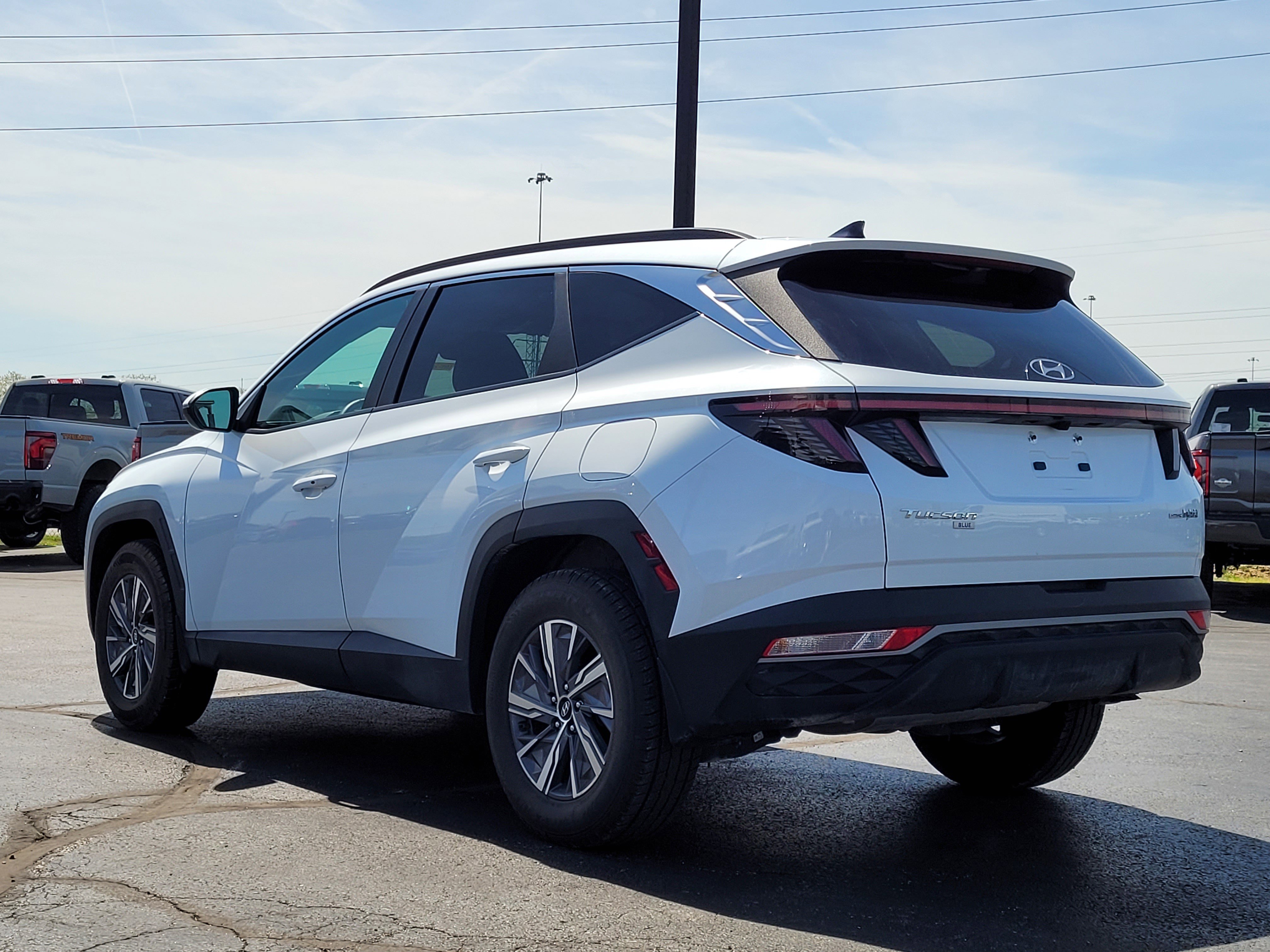 Used 2022 Hyundai Tucson Blue image 6