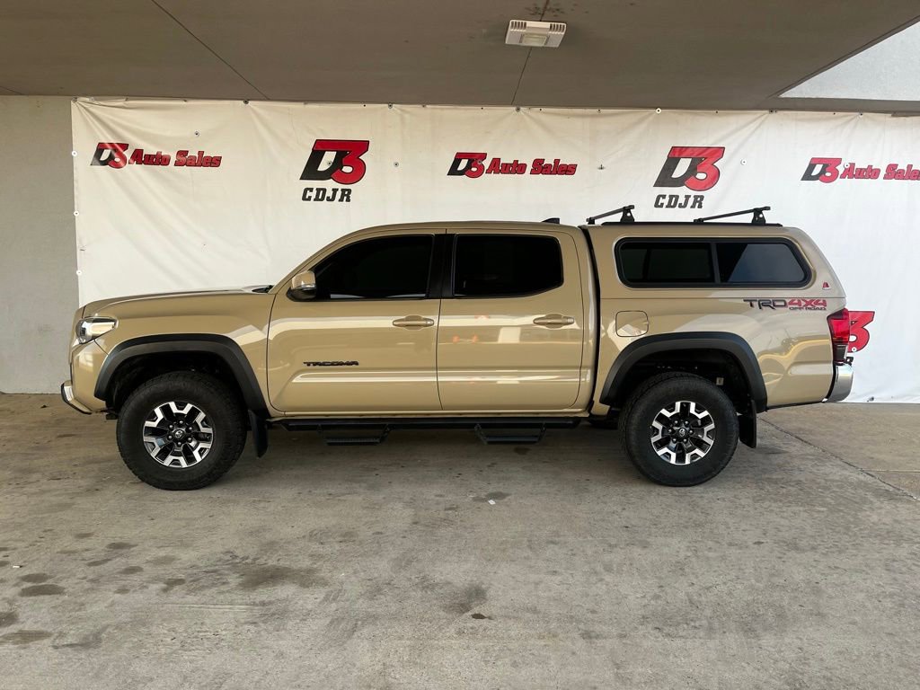 Used 2019 Toyota Tacoma TRD Off-Road image 3