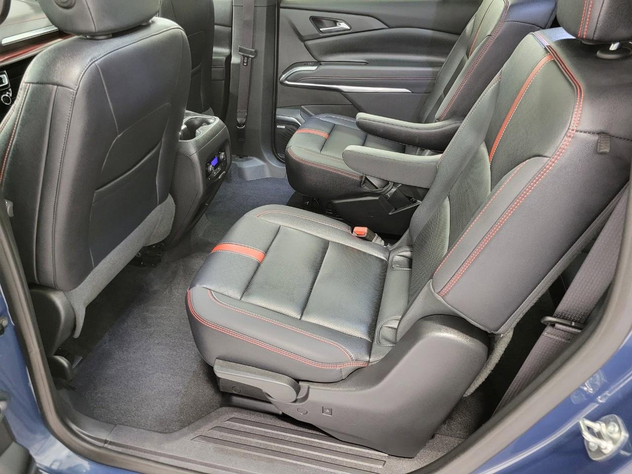 Certified 2024 Chevrolet Traverse RS w/ LPO, Floor Liner Package image 21