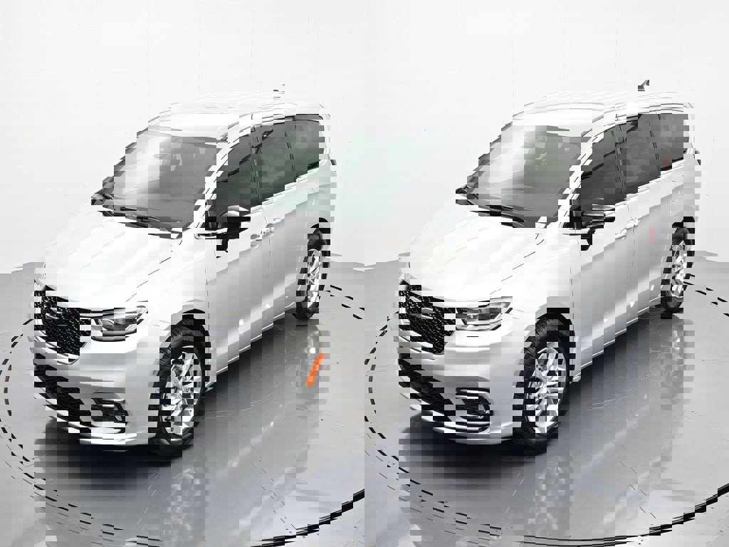 New 2026 Chrysler Pacifica Select image 29