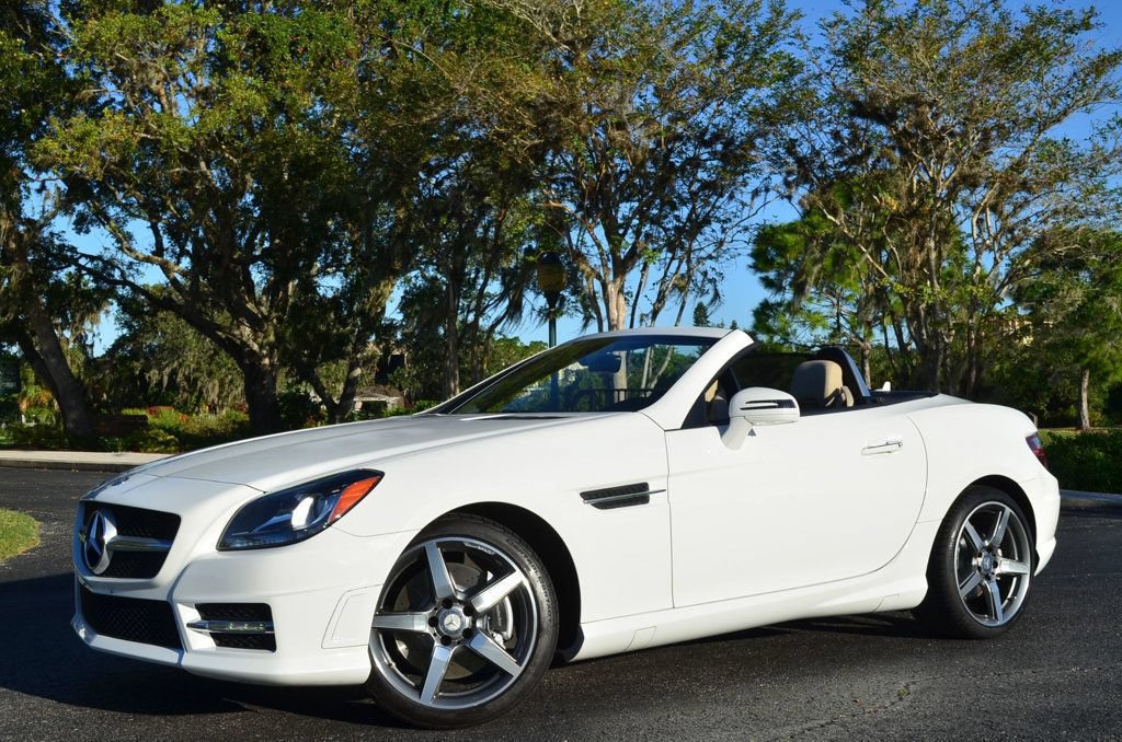Used 2015 Mercedes-Benz SLK 250 image 18