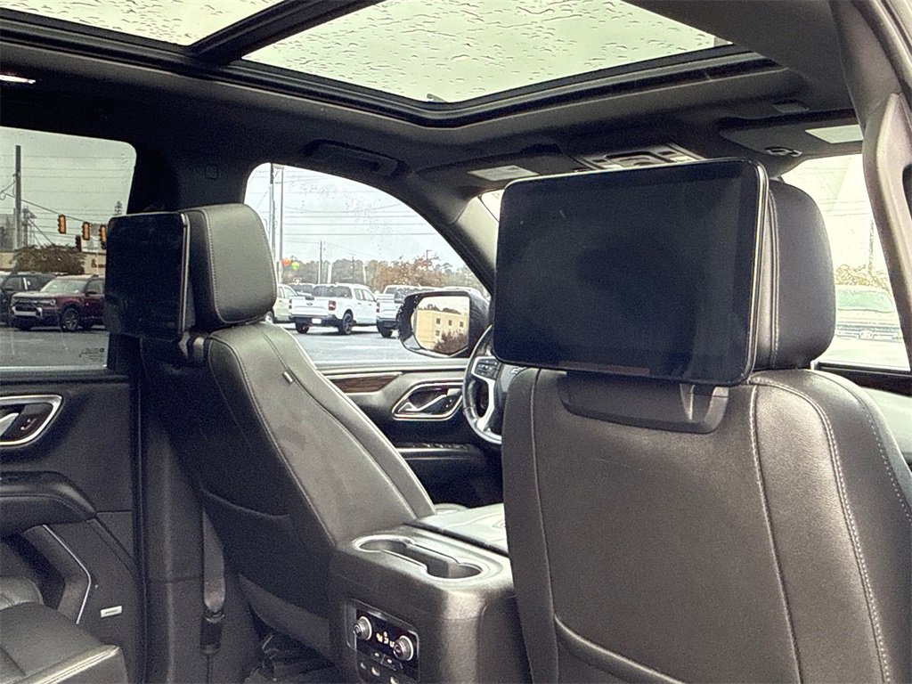 Used 2021 Chevrolet Tahoe Z71 w/ Rear Media and Nav Package image 16