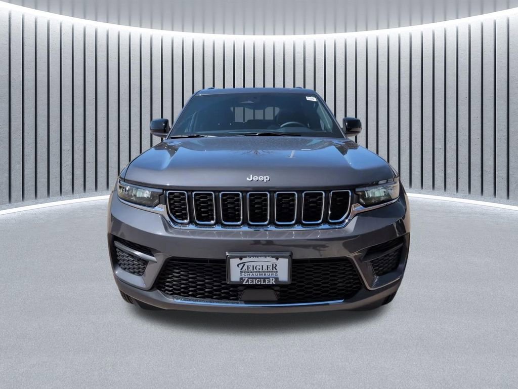 New 2025 Jeep Grand Cherokee Laredo X w/ Luxury Tech Group I AWD/4WD image 17