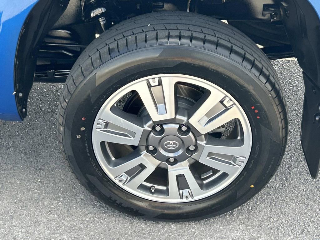 Used 2018 Toyota Tundra Platinum AWD/4WD image 16