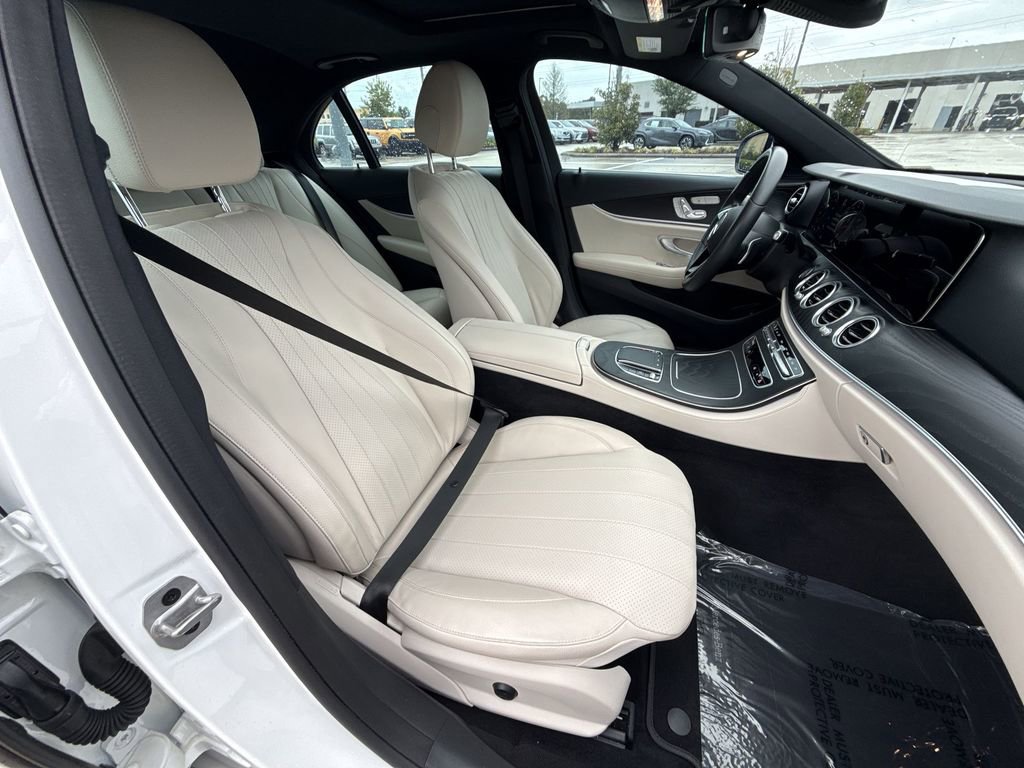 Used 2023 Mercedes-Benz E 350 4MATIC Sedan image 16