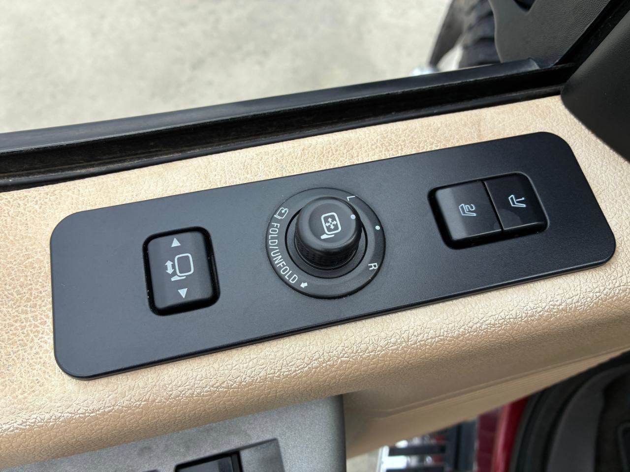 Used 2015 Ford F350 Lariat w/ Lariat Ultimate Package image 11