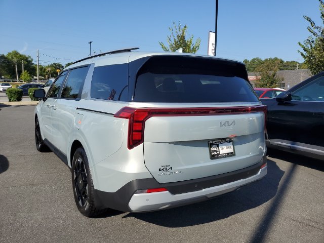 New 2027 Kia Carnival EX FWD image 6
