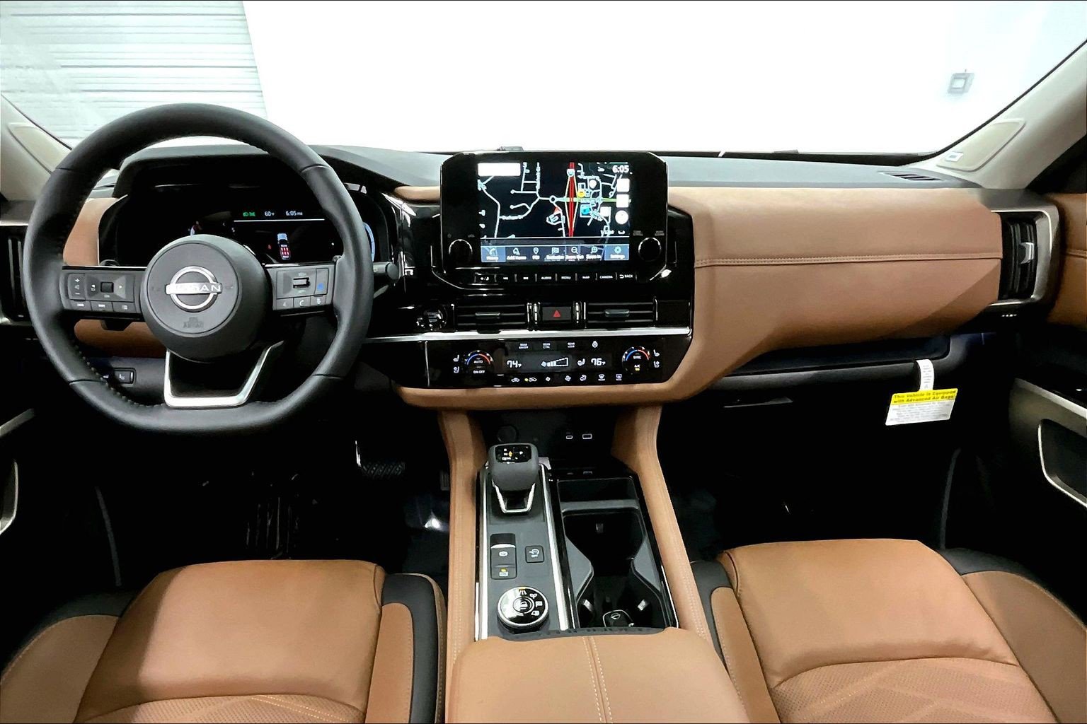 New 2025 Nissan Pathfinder Platinum w/ Lighting Package (N93) AWD/4WD image 6