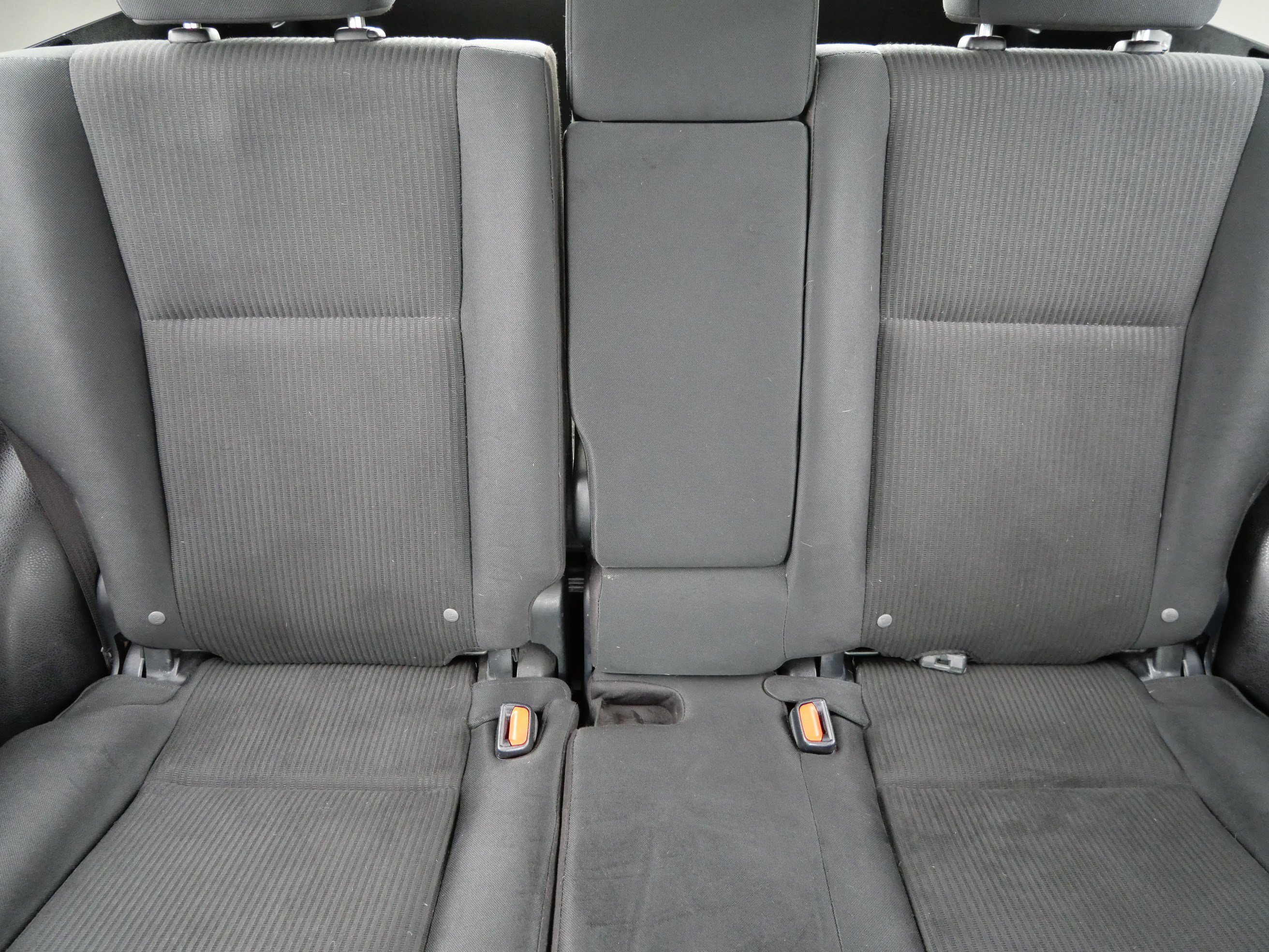 Used 2018 Toyota RAV4 LE w/ Carpet Mat Package AWD/4WD image 13