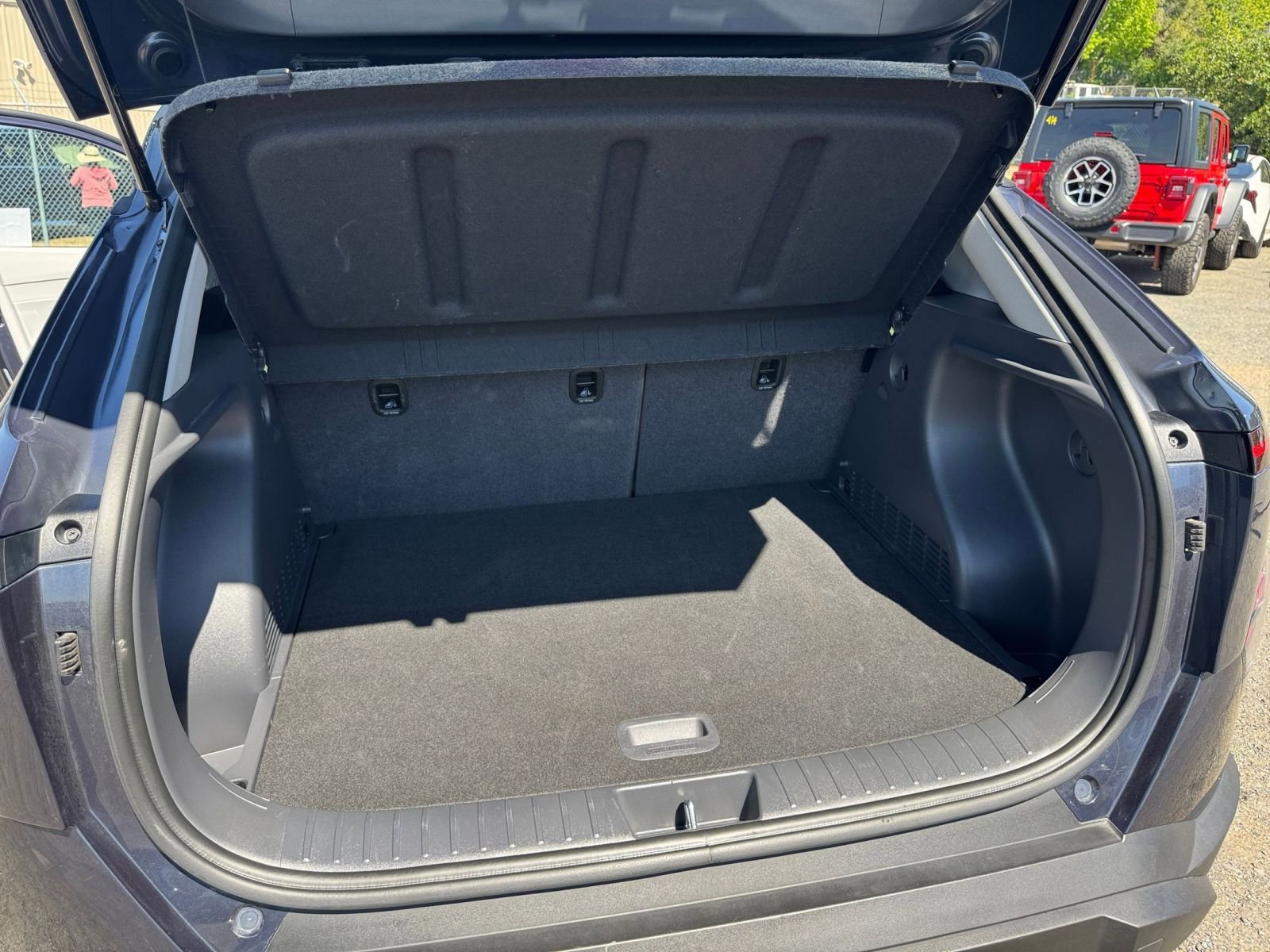 Used 2025 Hyundai Kona SEL image 32