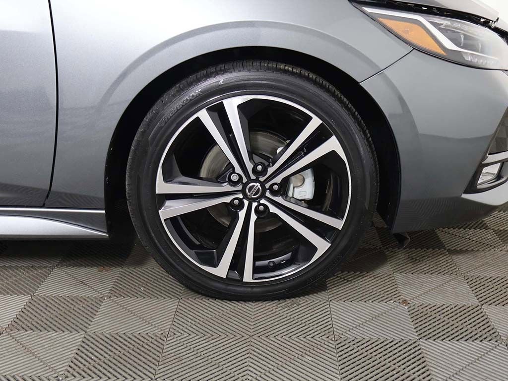 Used 2023 Nissan Sentra SR w/ SR Premium Package image 23