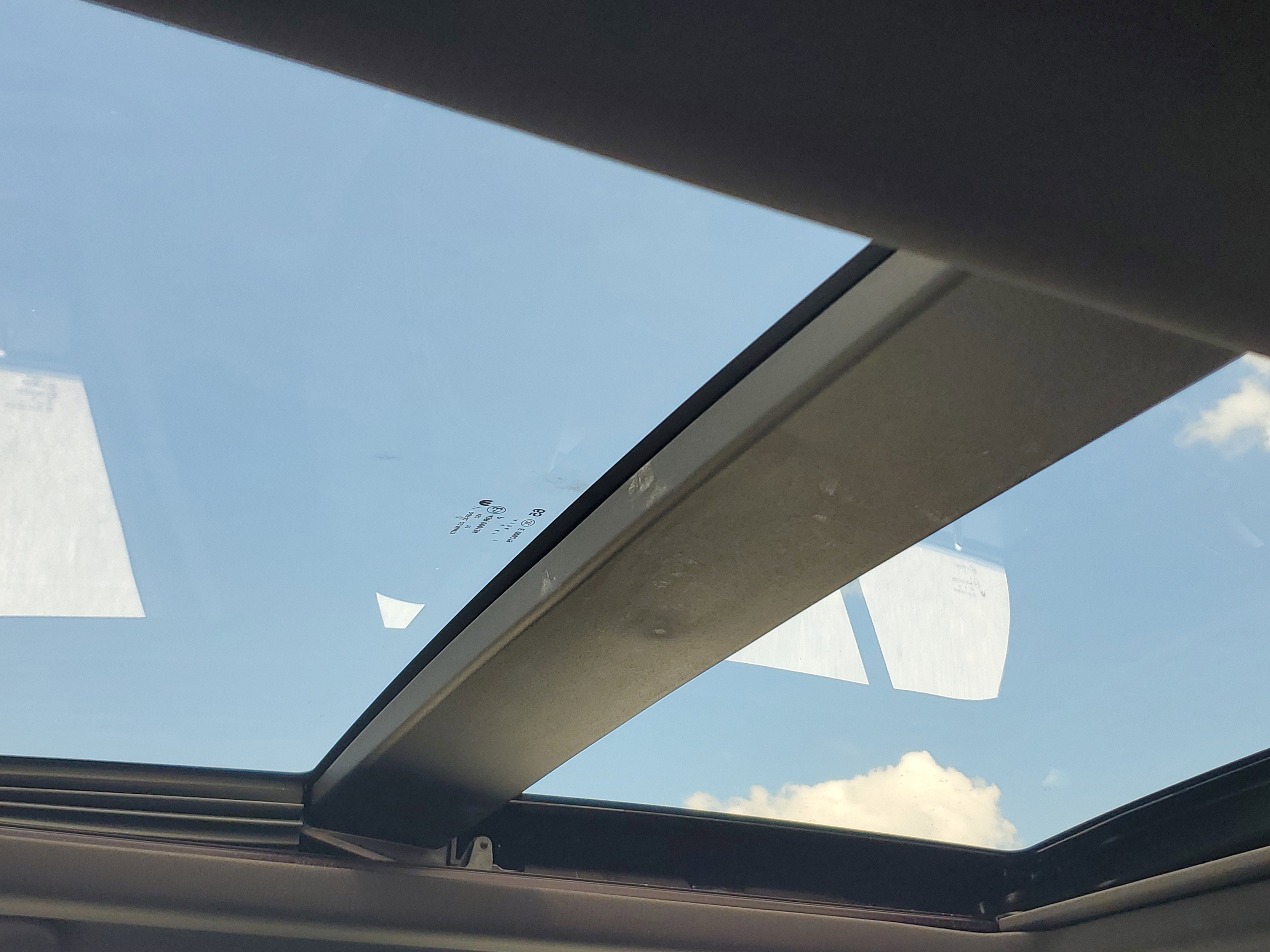 Used 2023 Chrysler 300 S image 11