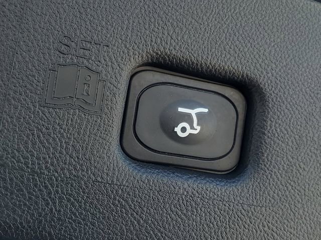 Certified 2023 Lincoln Nautilus Reserve image 8