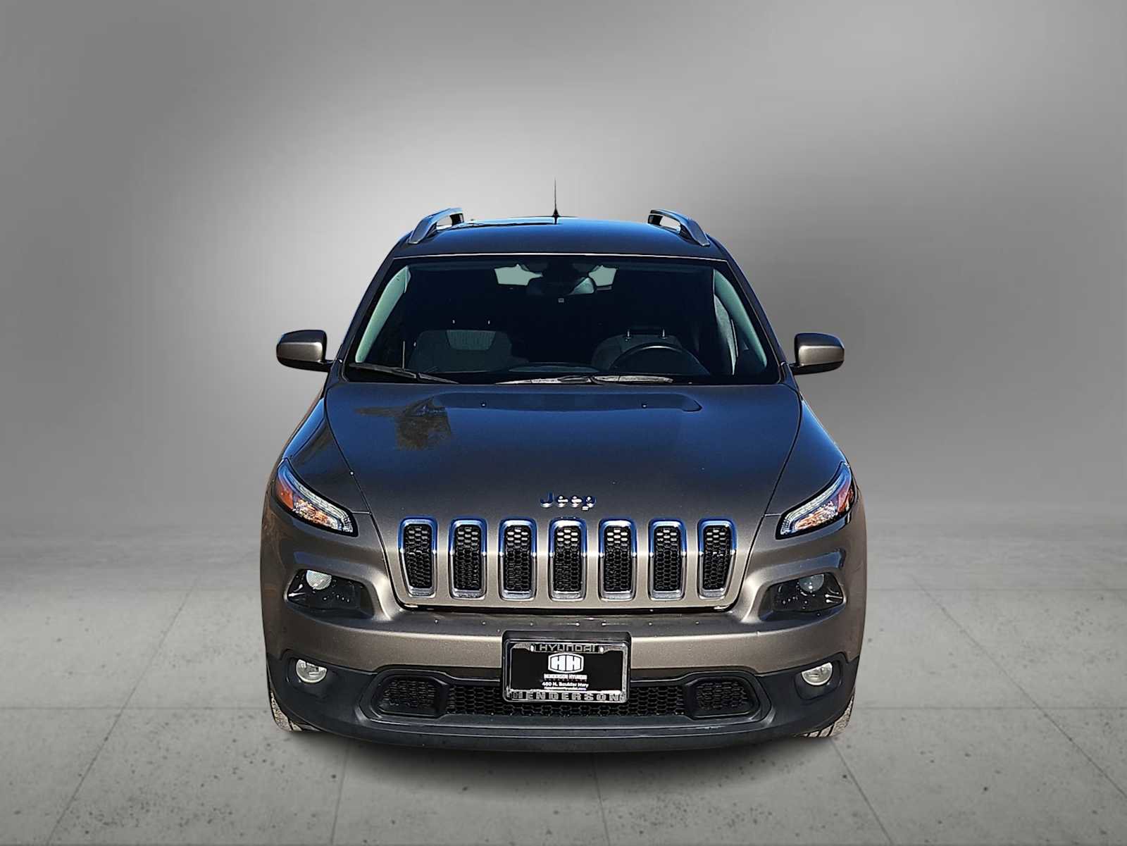 Used 2017 Jeep Cherokee Latitude image 3