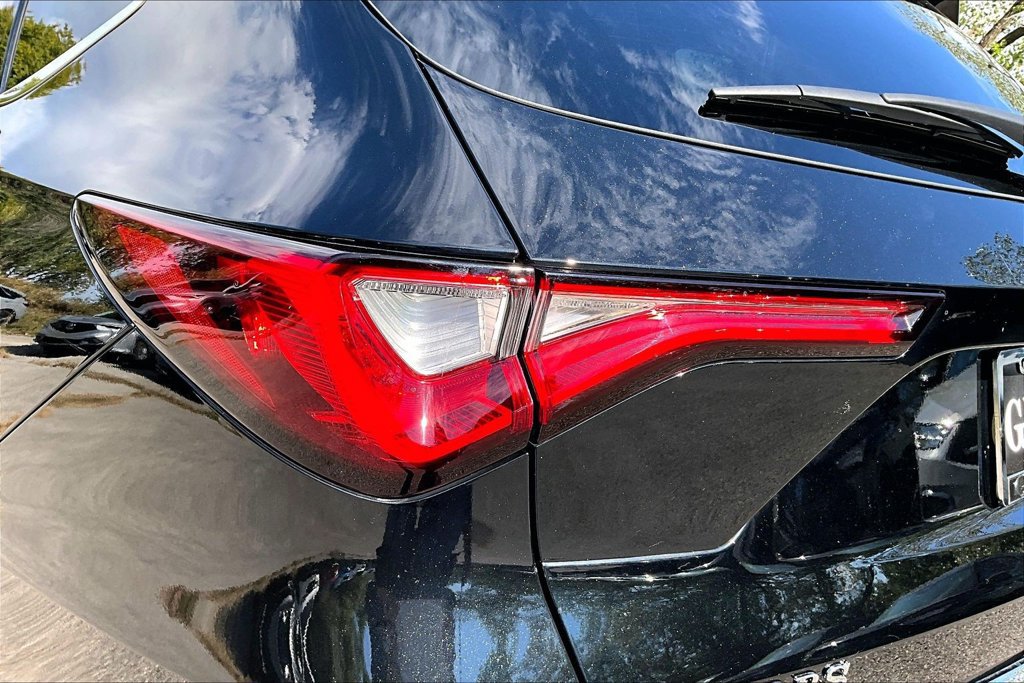Used 2024 Acura MDX w/ Technology Package AWD/4WD image 42