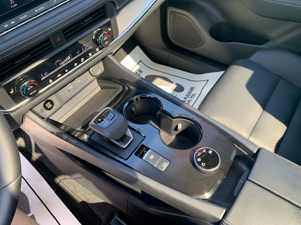Certified 2026 Nissan Rogue Dark Armor AWD/4WD image 20