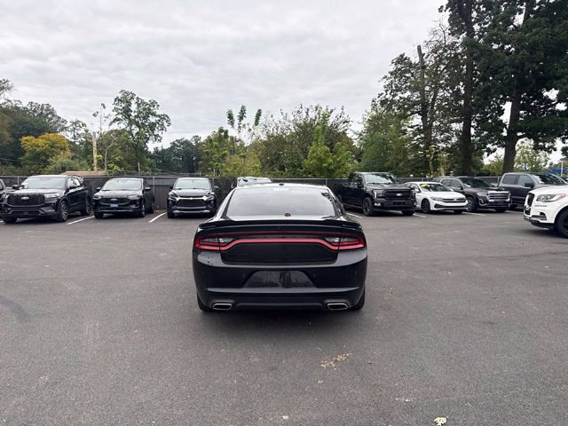 Used 2021 Dodge Charger SXT w/ Blacktop Package RWD image 8