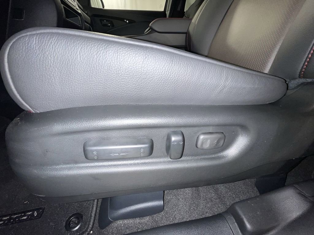 Certified 2024 Honda Passport Black Edition image 14