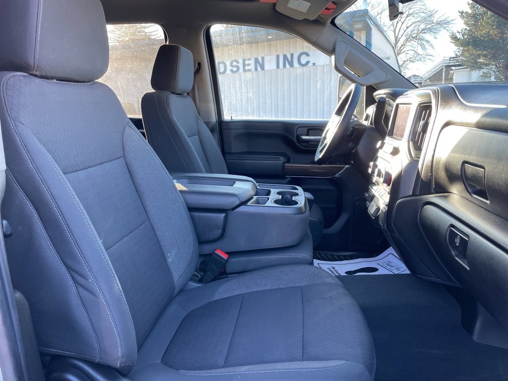Used 2022 Chevrolet Silverado 2500 LT w/ Convenience Package image 17