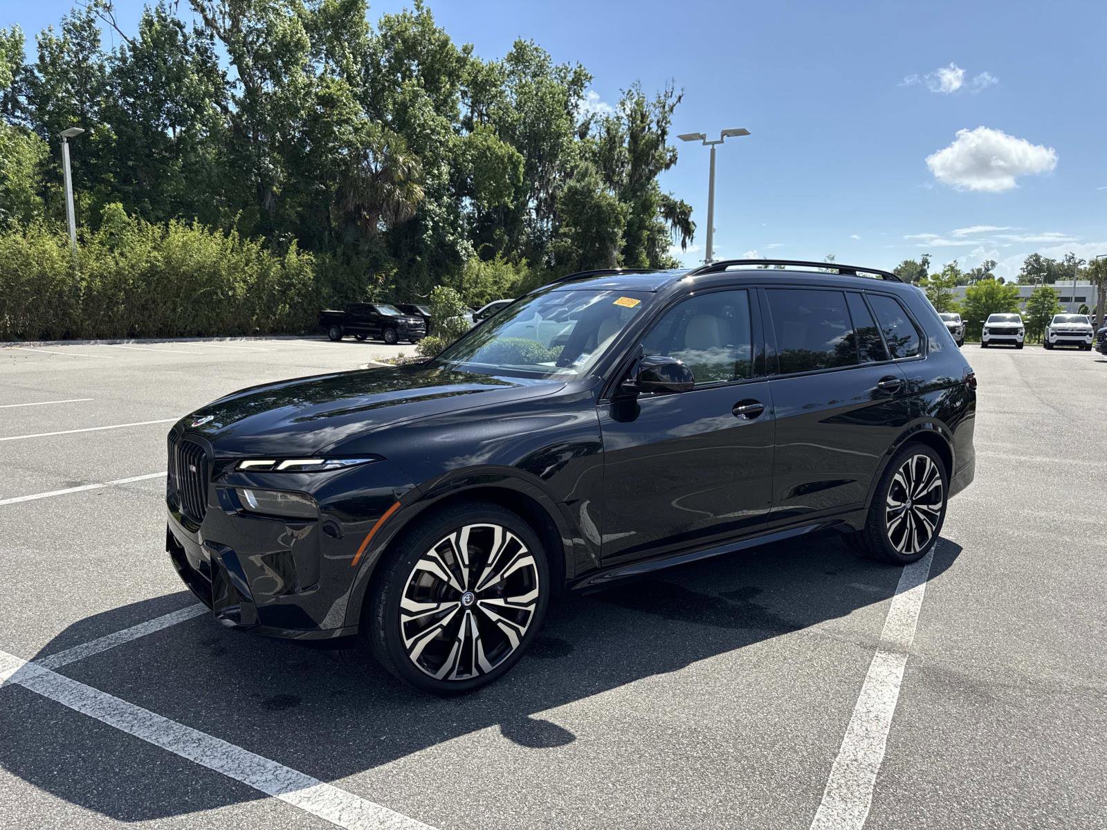 Used 2023 BMW X7 M60i w/ Executive Package AWD/4WD image 7