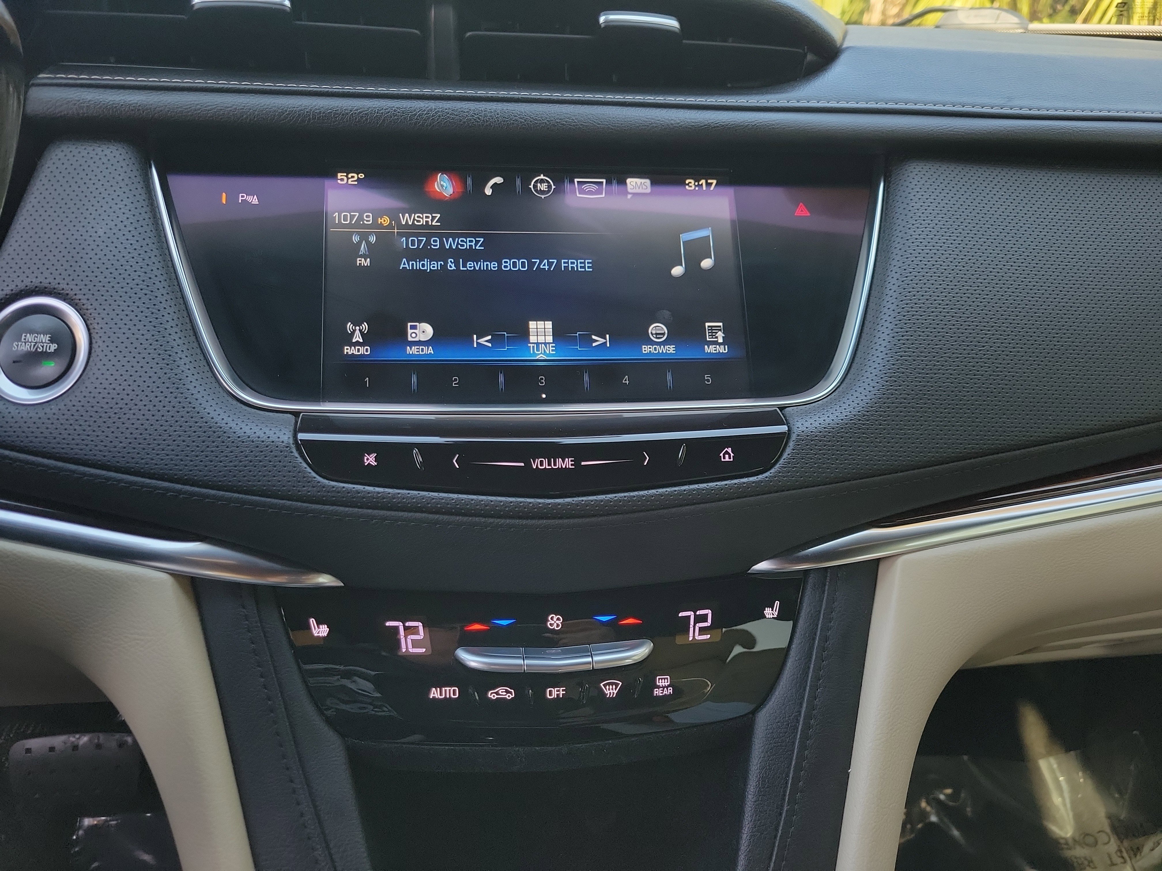 Used 2017 Cadillac XT5 Luxury w/ Driver Awareness Package image 22