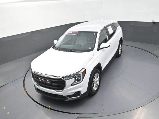 Used 2024 GMC Terrain SLE image 13