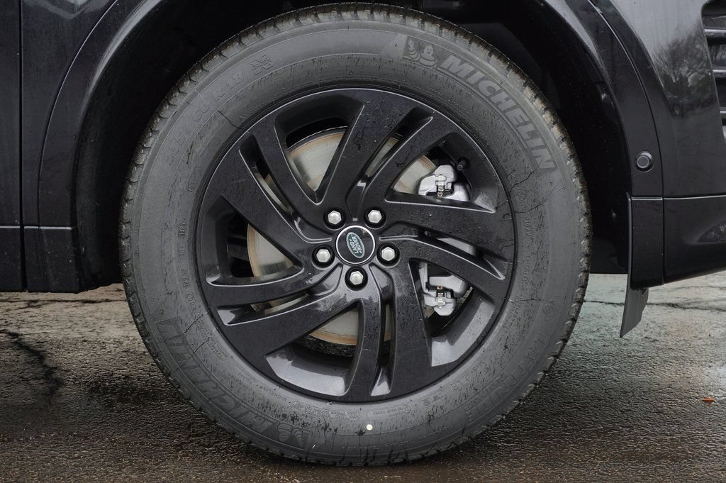 Certified 2026 Land Rover Discovery Sport Landmark AWD/4WD image 8