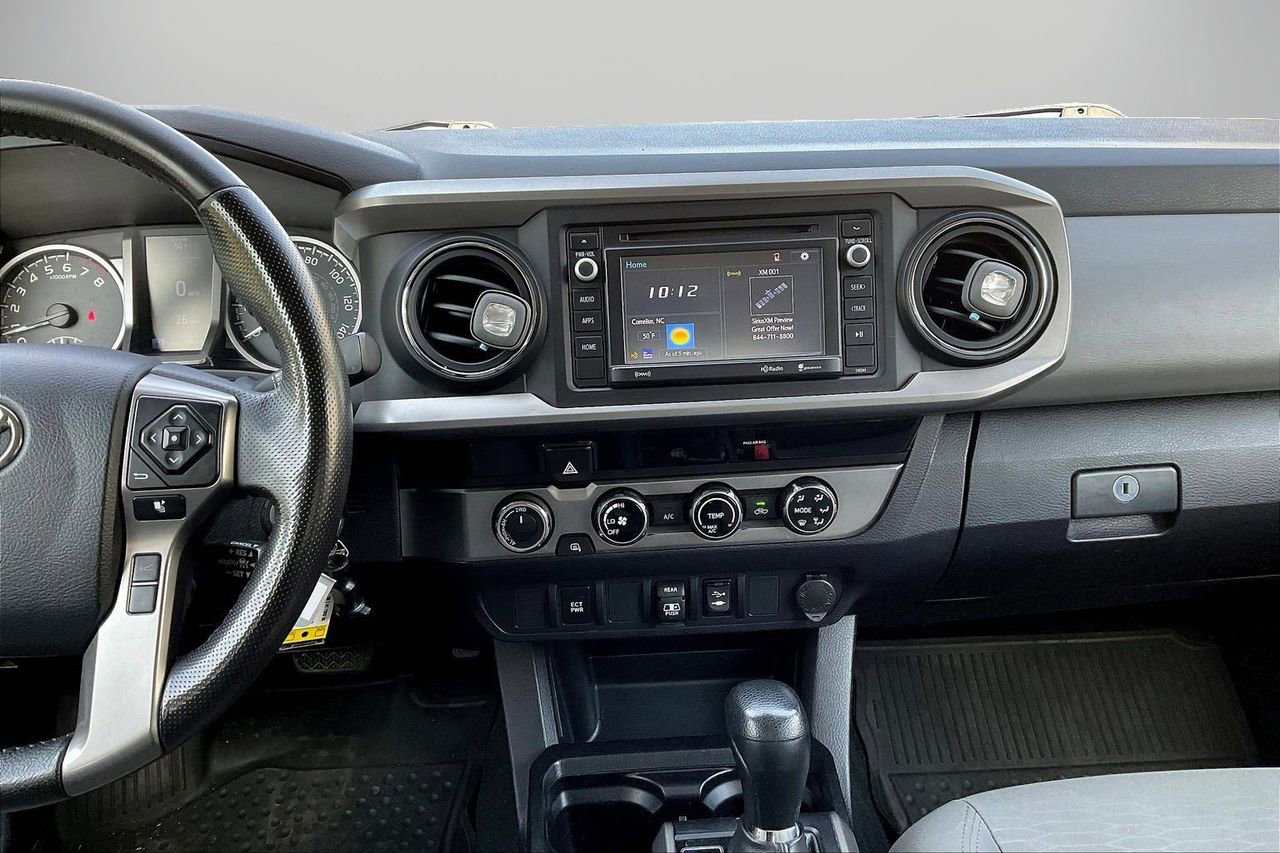 Used 2018 Toyota Tacoma SR5 AWD/4WD image 13