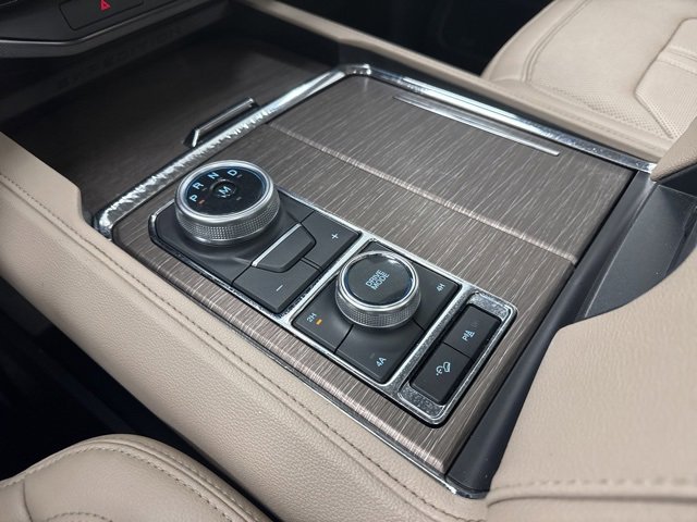 Used 2023 Ford Expedition Max Limited image 21