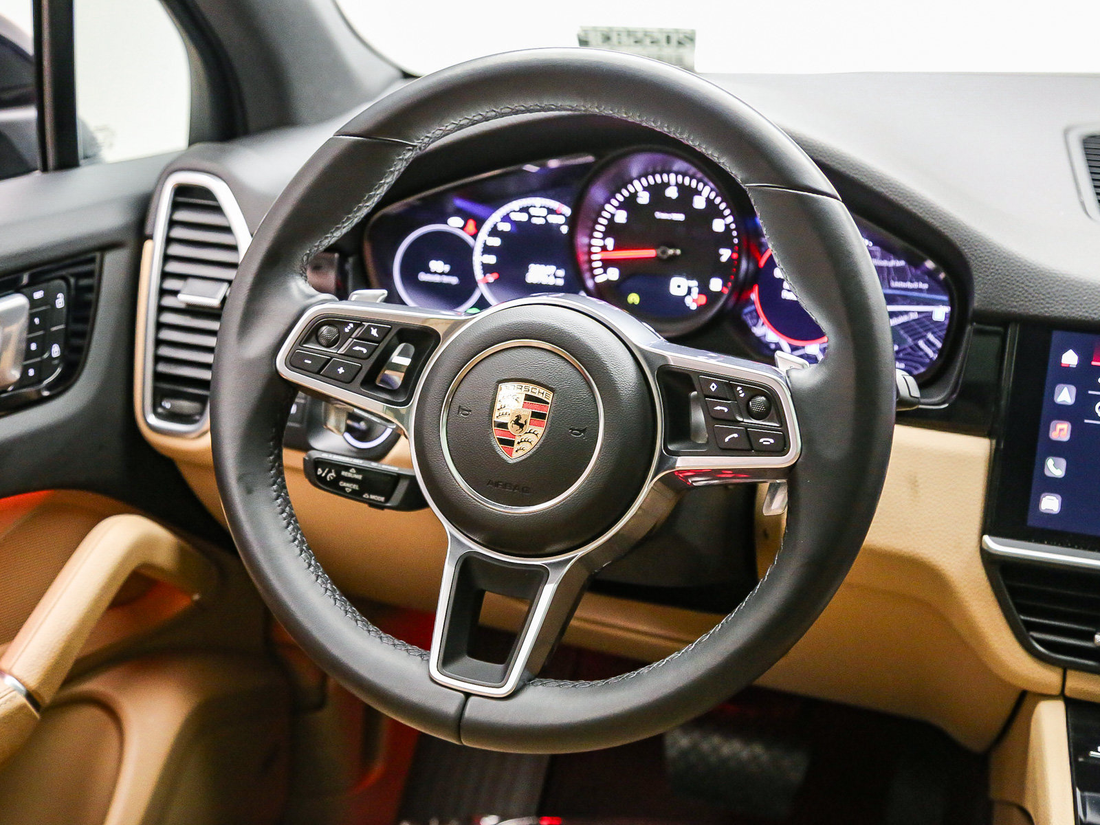 Certified 2023 Porsche Cayenne AWD/4WD image 19