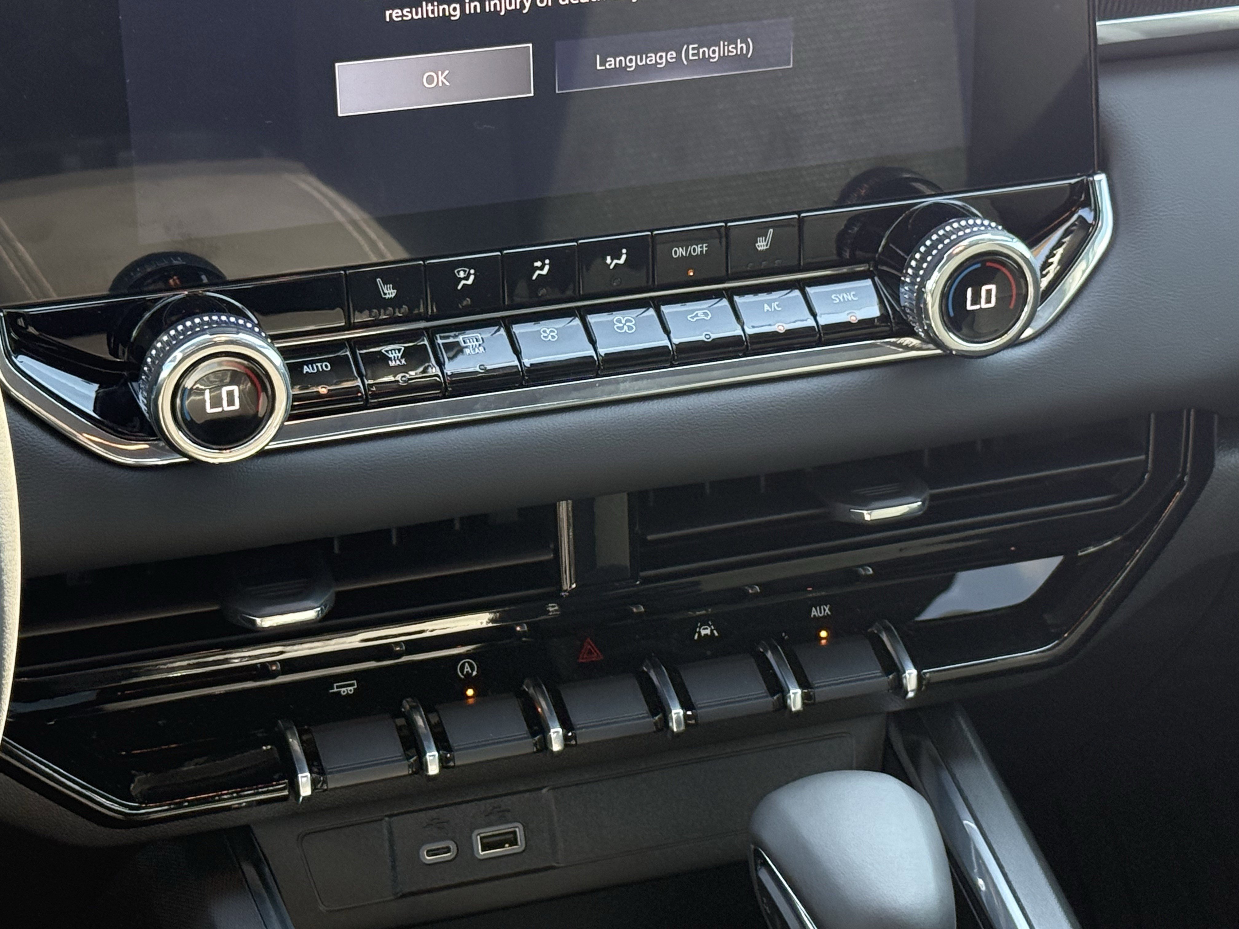 New 2026 GMC Canyon Elevation w/ Convenience Package image 14