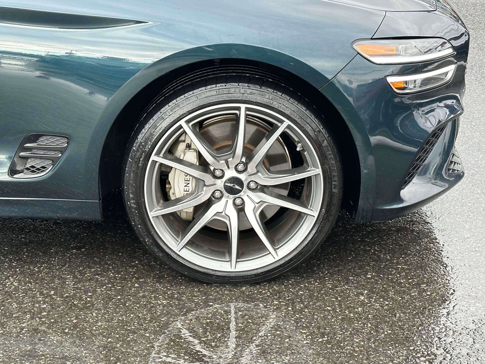 Used 2024 Genesis G70 2.5T image 6