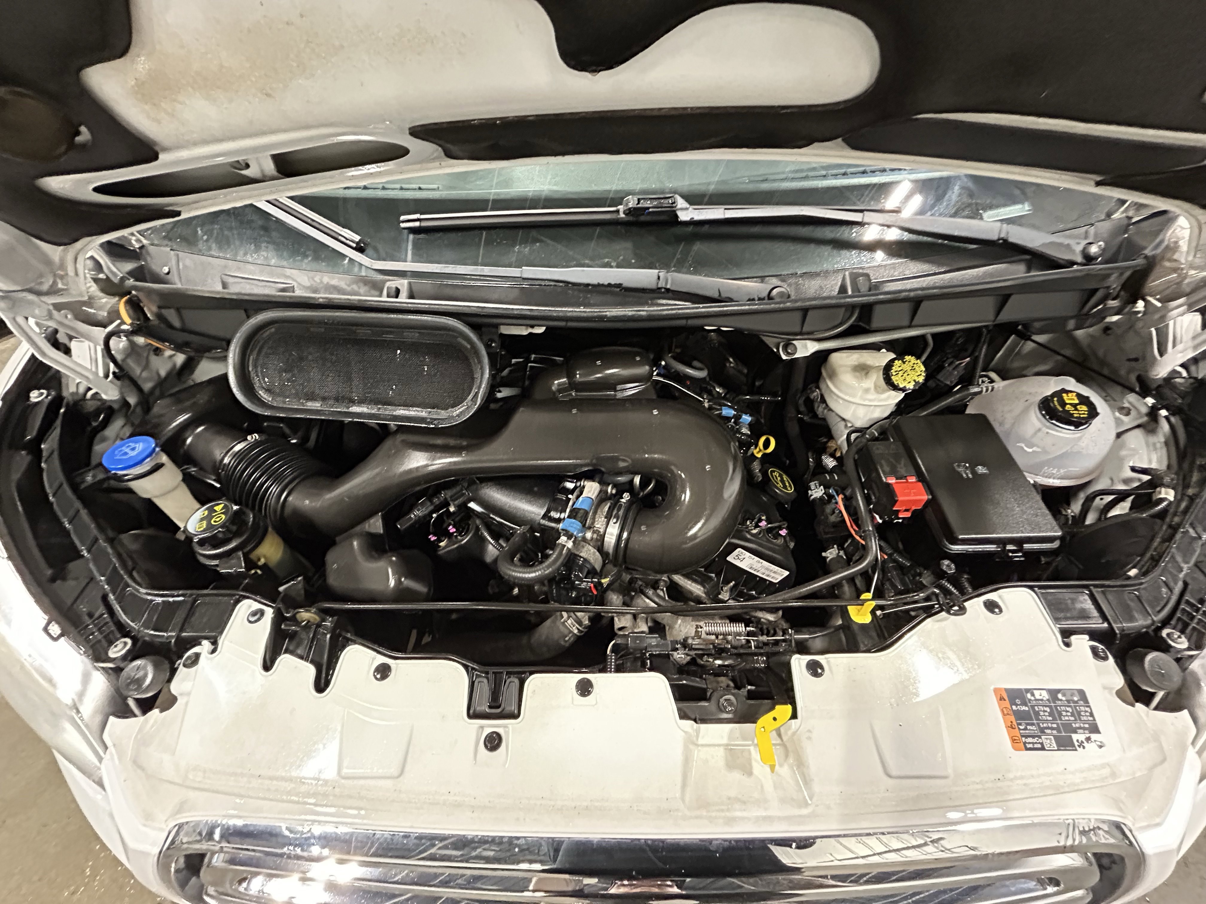 Used 2016 Ford Transit 150 XLT image 8