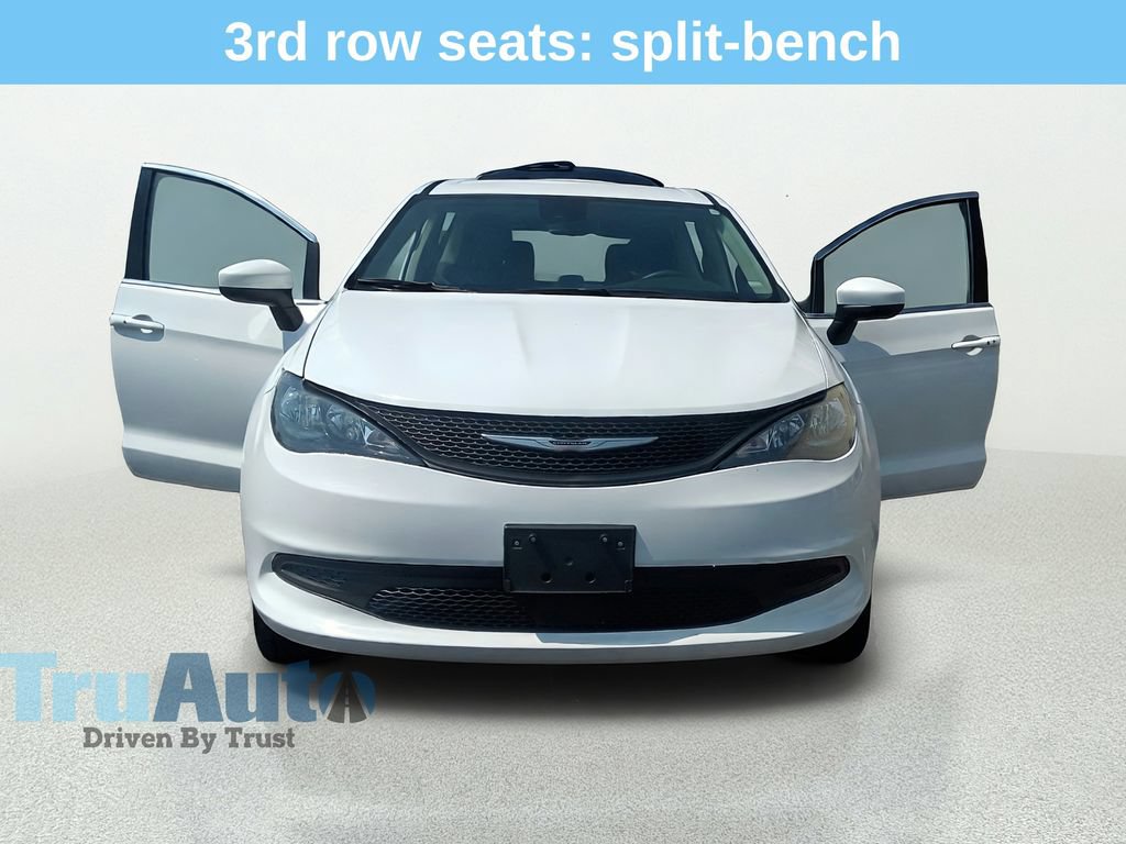 Used 2023 Chrysler Voyager LX FWD image 11