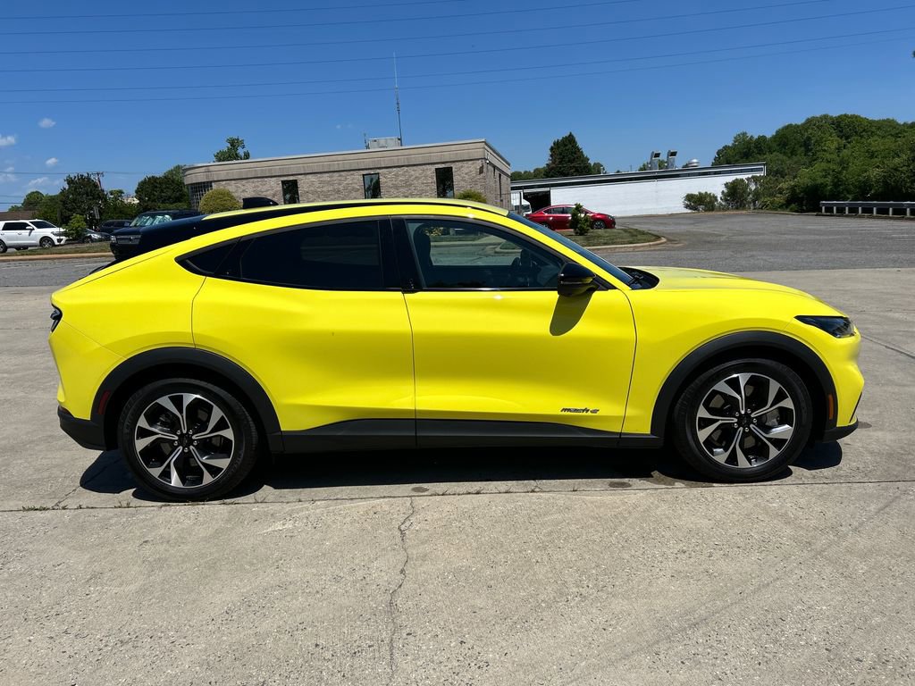 Used 2025 Ford Mustang Mach-E Select w/ Comfort Package Lite RWD image 7