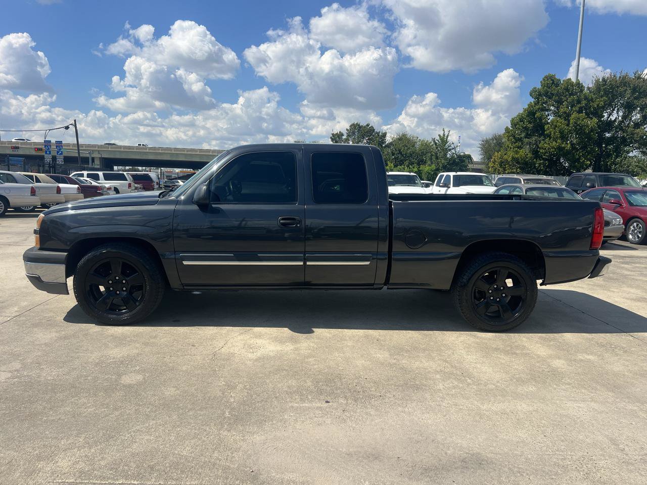 Used 2003 Chevrolet Silverado 1500 LS RWD image 3