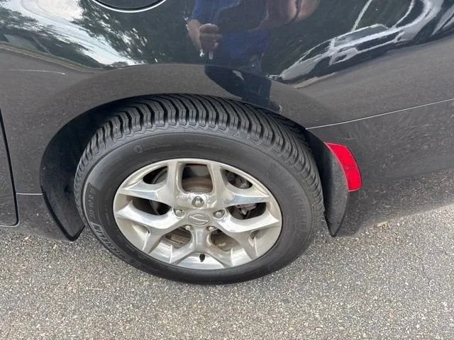 Used 2019 Chrysler Pacifica Limited FWD image 21