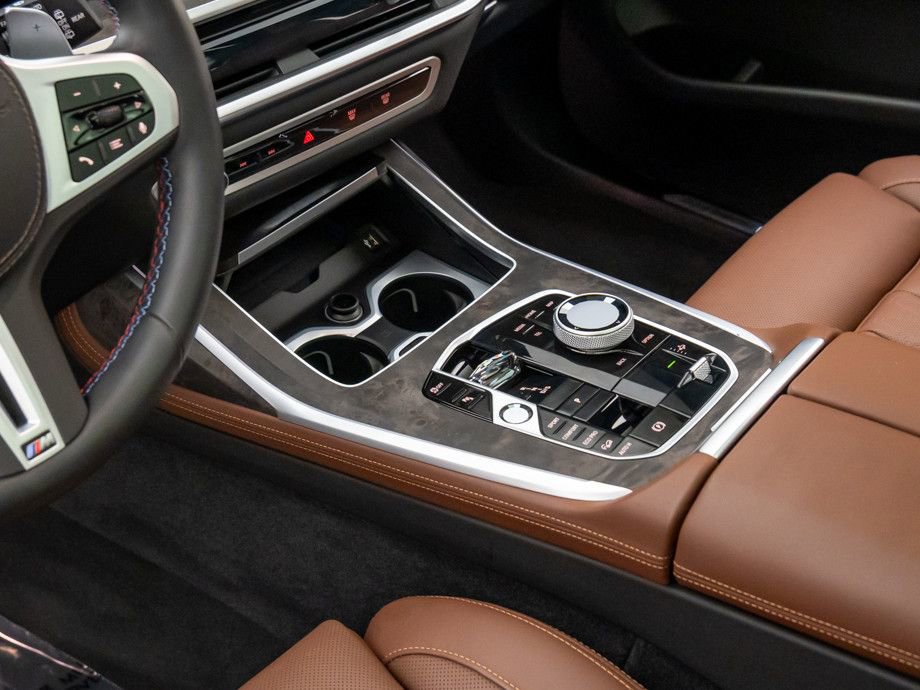 Certified 2025 BMW X7 M60i w/ Executive Package AWD/4WD image 22