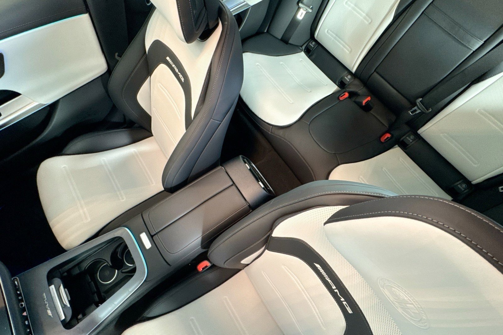 New 2026 Mercedes-Benz E 53 AMG e 4MATIC Sedan image 19