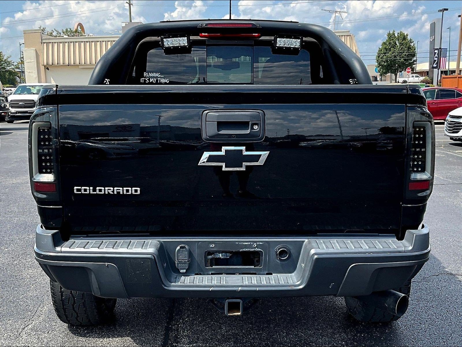 Used 2018 Chevrolet Colorado ZR2 w/ ZR2 Midnight Special Edition AWD/4WD image 5