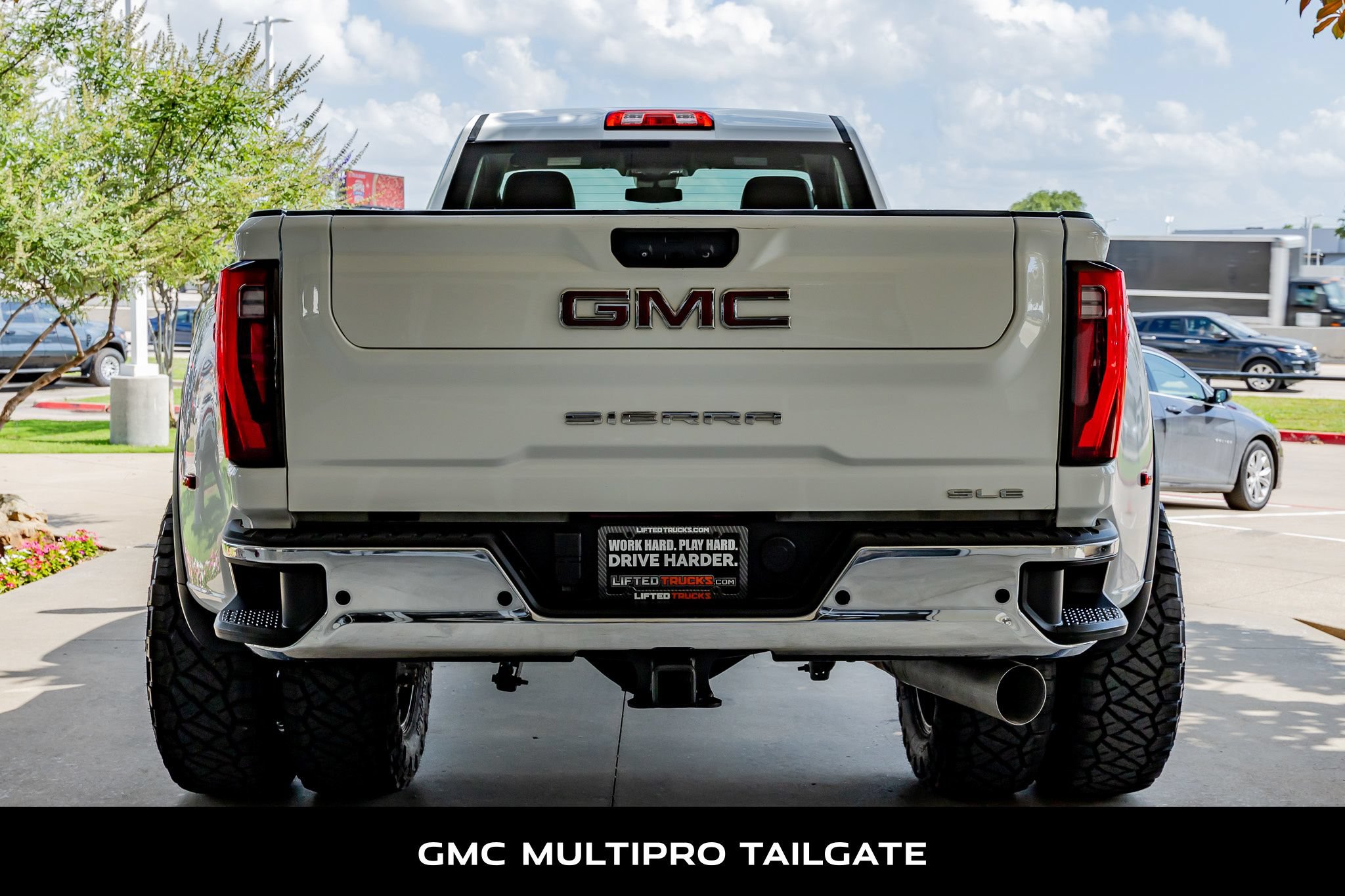 Used 2024 GMC Sierra 3500 SLE w/ SLE Convenience Package AWD/4WD image 8
