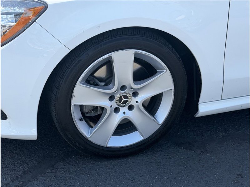 Used 2018 Mercedes-Benz CLA 250 image 11