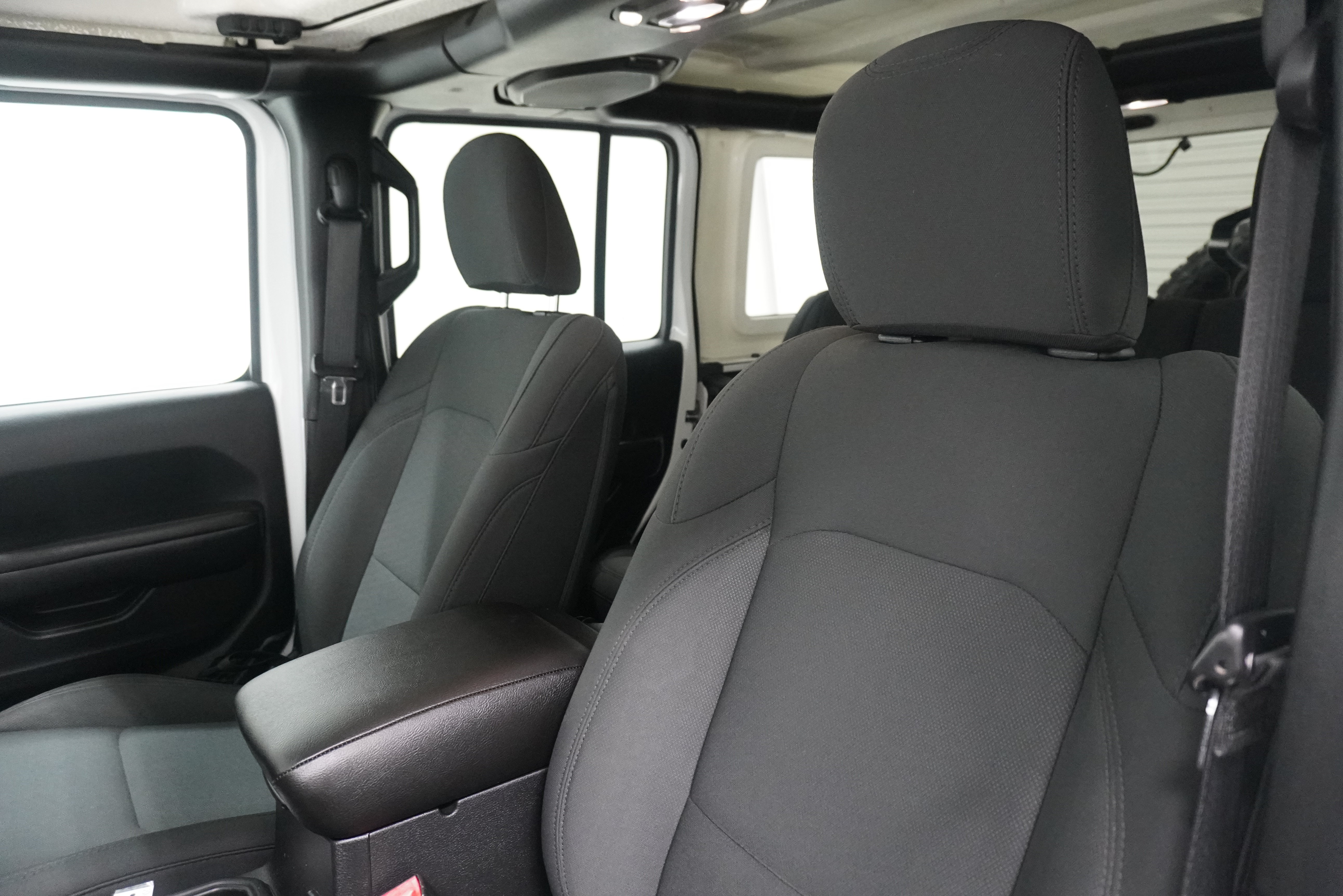 Used 2019 Jeep Wrangler Unlimited Sport S AWD/4WD image 13