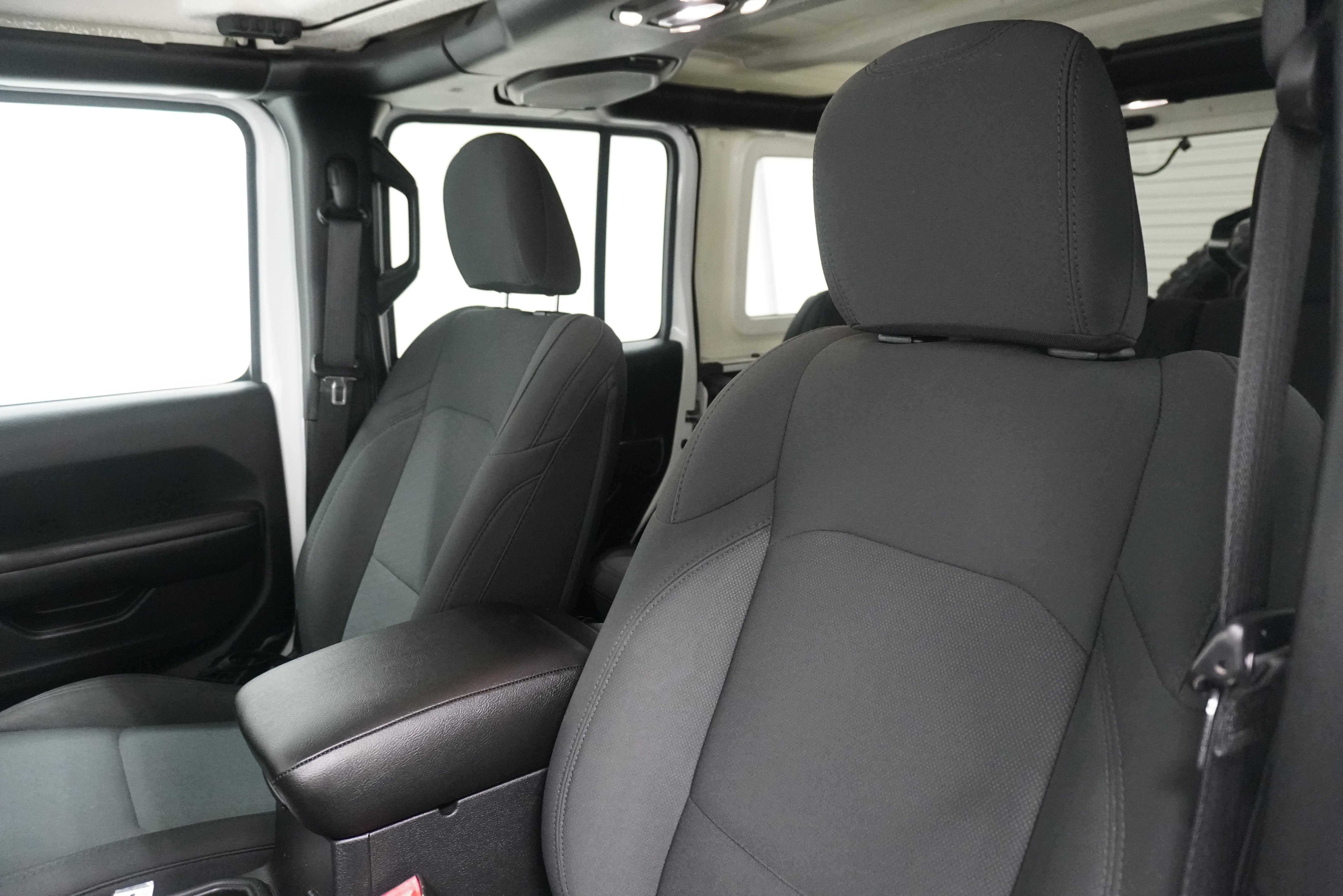 Used 2019 Jeep Wrangler Unlimited Sport S AWD/4WD image 13