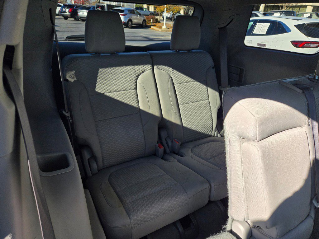 Used 2017 GMC Acadia SLE image 10